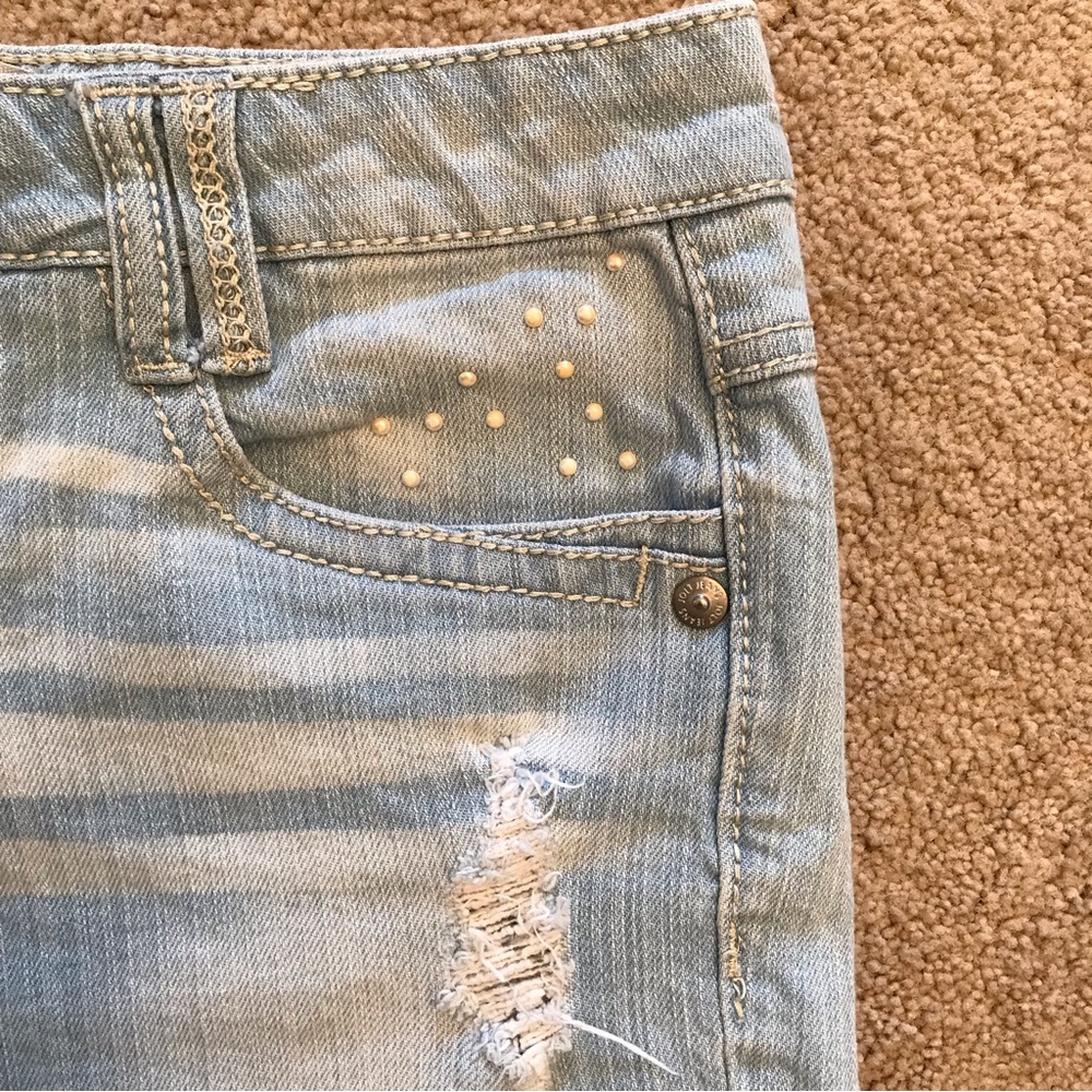 Jolt Distressed Denim Shorts Size 9 Light Blue Pearl Detail Embroidered Cross - Picture 7 of 14